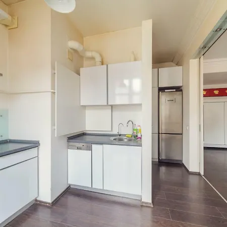 Apartland Komsomolskaya