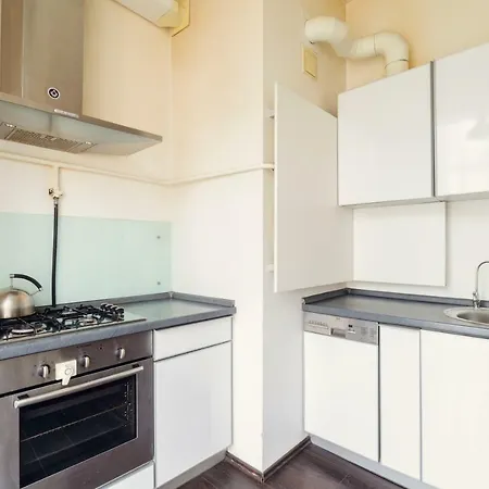 Apartland Komsomolskaya *