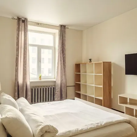 Apartland Komsomolskaya *